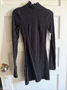 Francesca's Collections Black Ribbed Sparkle Long-Sleeve Mock Neck Dress